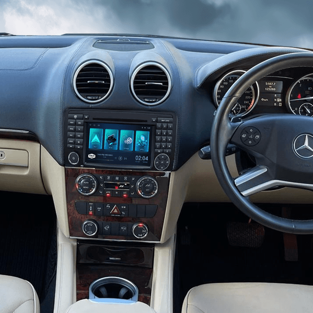 Car Stereo with SatNav for Benz GL 2006-2011 | 7 Inch