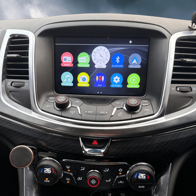 Head unit with Carplay For HOLDEN VF Commodore 2013 – 2017 | 8 inch
